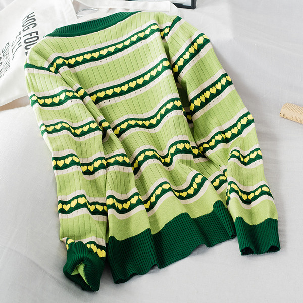 Női téli csíkos pulóver kerek nyakkivágással, zöld színben