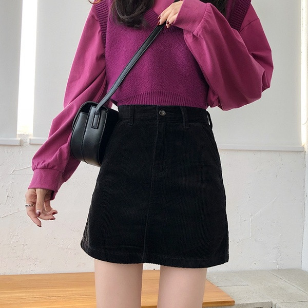 Rövid kordbársony női szoknya fekete és bordó színben