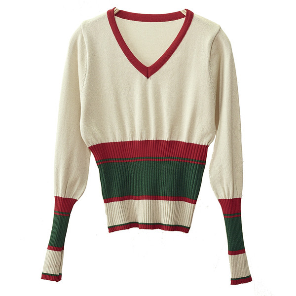 Női blúz spitz nyakkivágással télre