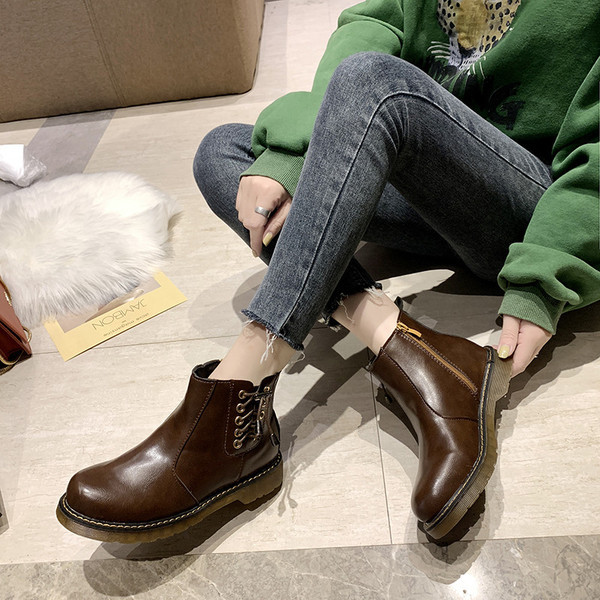 Eko bőrből készült alkalmi csizma barna és fekete cipzárral