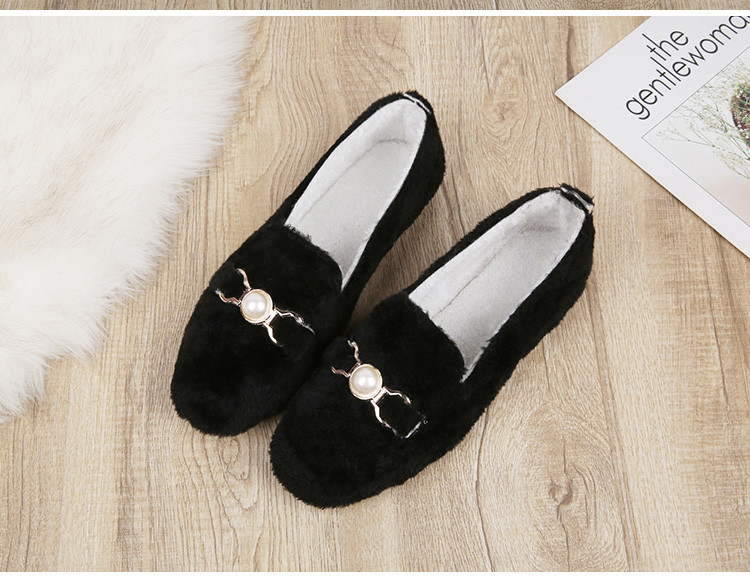 Női alkalmi cipő fehér, fekete és bézs pehelyszínnel