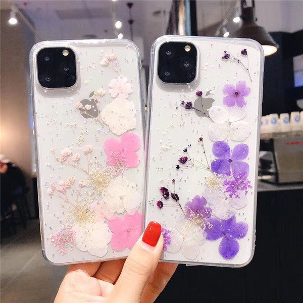 Θήκη σιλικόνης με λουλουδάτο μοτίβο και γυαλιστερά σωματίδια σε μοβ και ροζ χρώμα για το Iphone 11 Pro Max