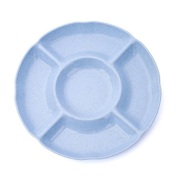 Kerek műanyag tányér öt osztással kék, zöld, bézs és rózsaszín színben