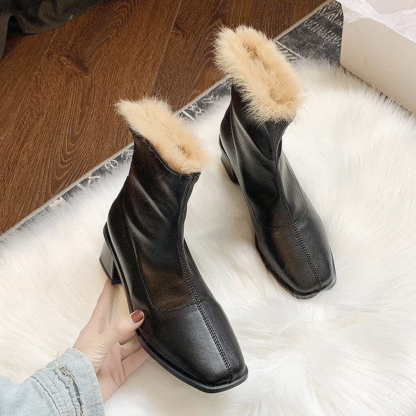 Cizme de iarna de dama din piele cu captuseala moale de culoare neagra