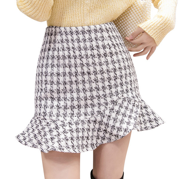 Fekete-fehér kockás női szoknya, magas derékkal