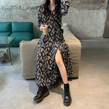 Hosszú szabású ruha hasítékkal, virágmintával