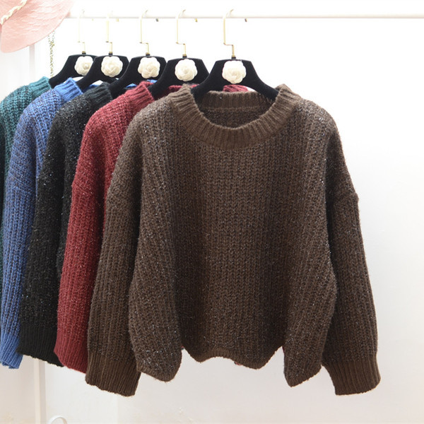 Pulover de dama modern cu decolteu rotund - un model larg in mai multe culori