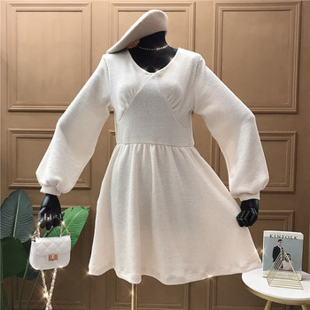 Rochie casual de dama cu decolteu rotund in model croiat bej si negru