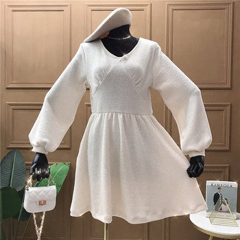 Rochie casual de dama cu decolteu rotund in model croiat bej si negru