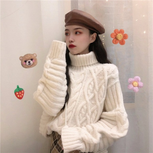 Téli vastag pulóver pólógallérral, lila és bézs színben