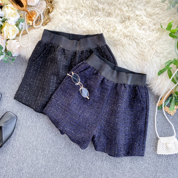 Pantaloni scurți de iarnă de damă cu talie înaltă în negru și albastru