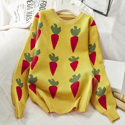 Női téli pulóver színes hímzéssel, kerek nyakkivágással