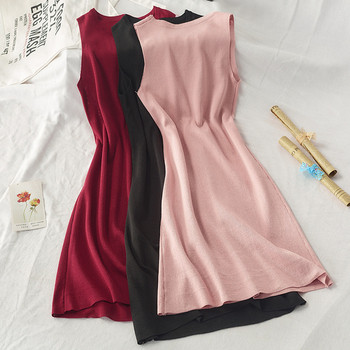 Дамска рокля с обло деколте дълъг модел в розов,черен и червен цвят