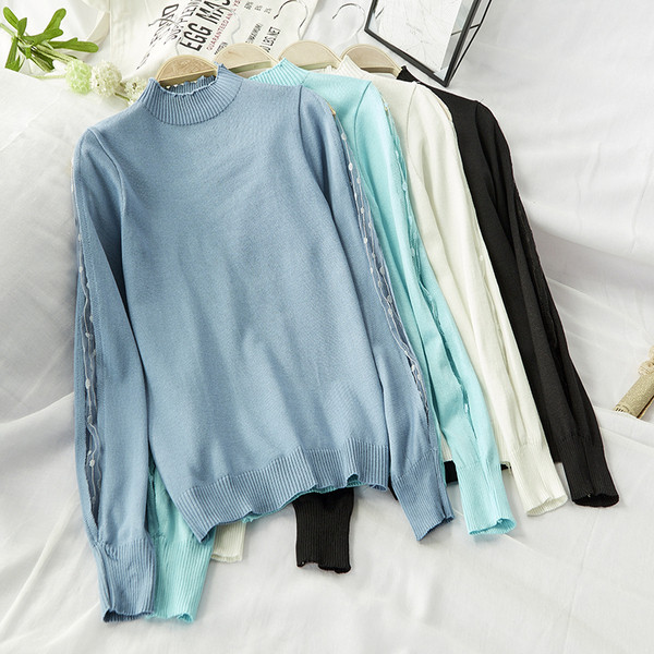 Pulover de dama modern cu decolteu rotund si dantela pe maneci