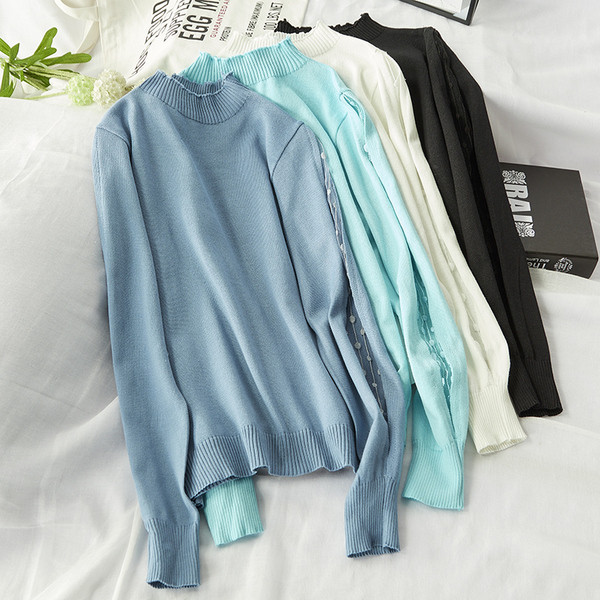 Pulover de dama modern cu decolteu rotund si dantela pe maneci