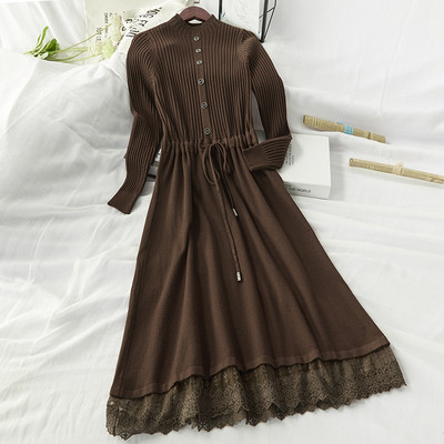 Női őszi-téli ruha modell kivágott hosszú ujjú derékkötővel