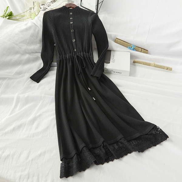 Női őszi-téli ruha modell kivágott hosszú ujjú derékkötővel