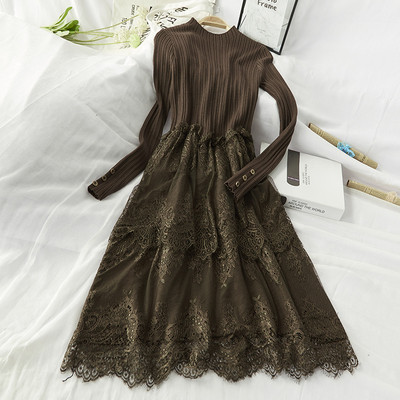 Rochie moderna de dama cu maneci lungi si dantela in negru, alb si albastru