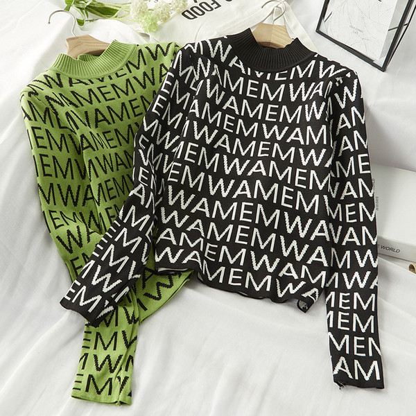 Bluză de iarnă de damă cu aplicare de culoare în verde, alb și negru