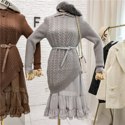 Aszimmetrikus női kötött ruha két részből