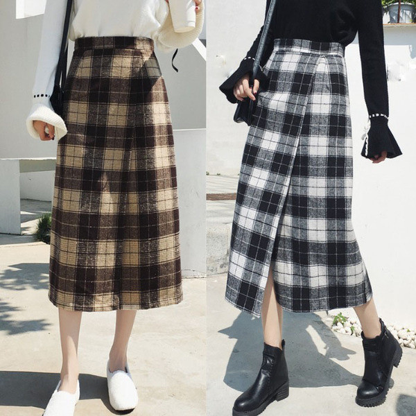 Hosszú kockás szoknya magas derékkal és hasítékkal