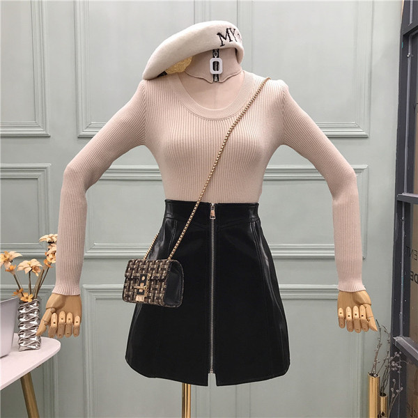 Pulover de dama modern cu guler polo, fermoar si decupaje in mai multe culori