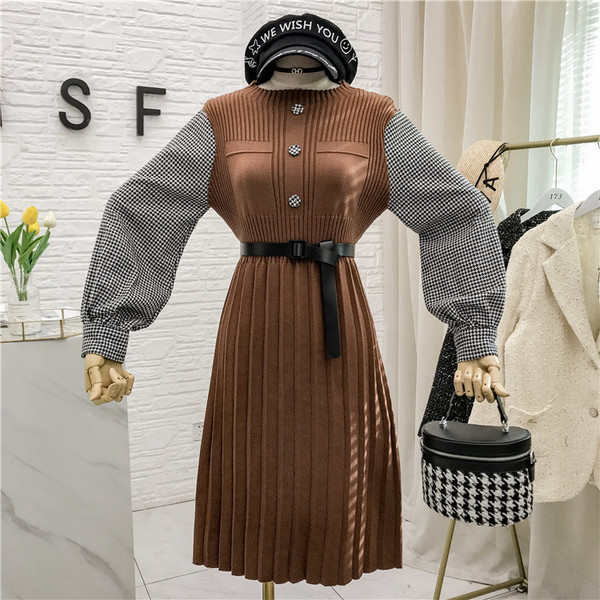 Rochie casual dama tricotata cu curea si fusta plisata in doua culori