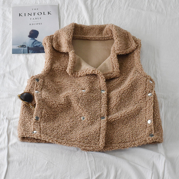 Vesta de puf de dama in trei culori cu nasturi si buzunare