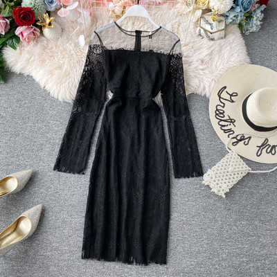 Hosszú női csipkeruha fehér és fekete színben