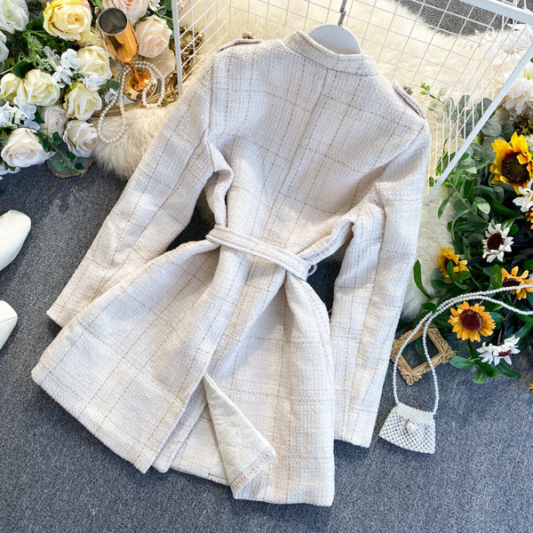 Дамско карирано палто с копчета и колан в черен,син и бежов цвят