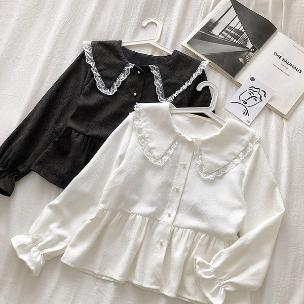 Cămașă de damă în stil retro în trei culori cu dantelă și nasturi