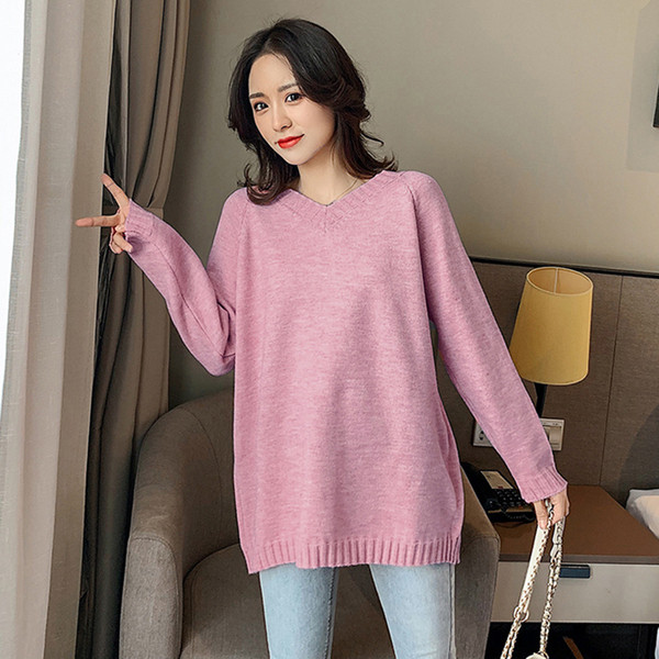 Női széles pulóver V-nyakkal