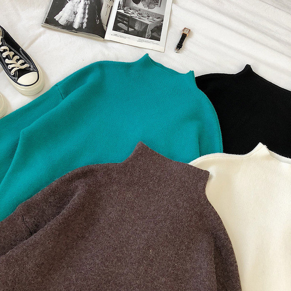 Pulover de damă în patru culori cu mâneci largi și guler semi-înalt