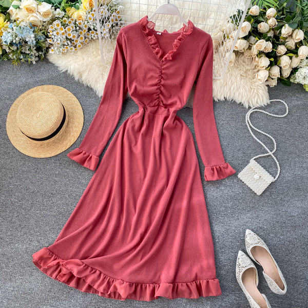 Női alkalmi ruha és V-nyakú három színben