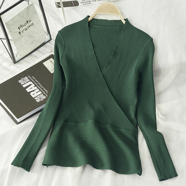 Női őszi-téli blúz spitz nyakkivágással több színben