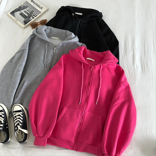 Hanorac zilnic de damă în trei culori cu elemente 3D