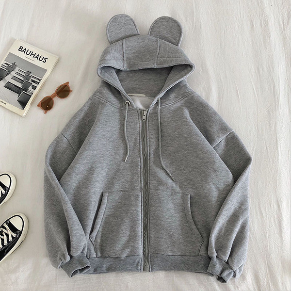 Hanorac zilnic de damă în trei culori cu elemente 3D