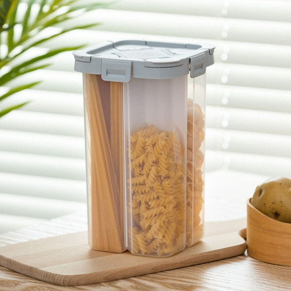 Пластмасова кутия с четири разделения и капак с отвори за съхранение на паста, ядки и зърнени храни в бял и сив цвят