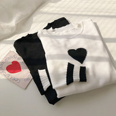 Pulover casual de dama in alb si negru cu decolteu oval