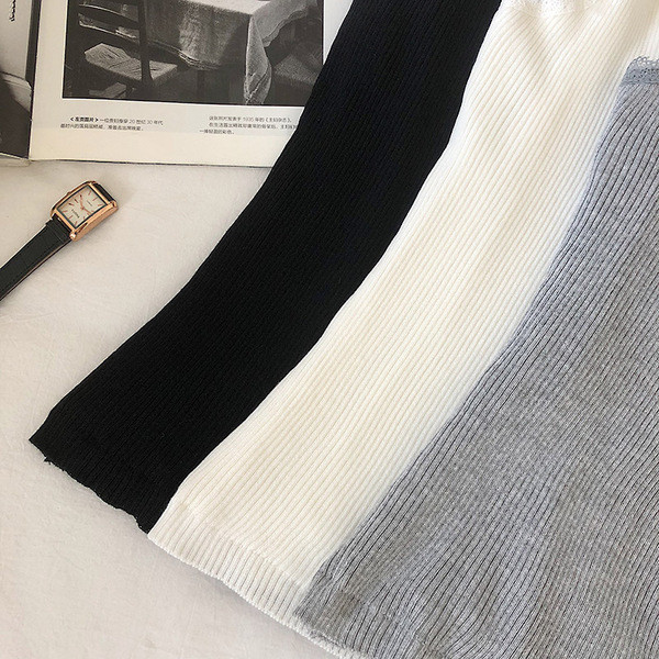 Maieu de damă în trei culori, cu decolteu în V și dantelă