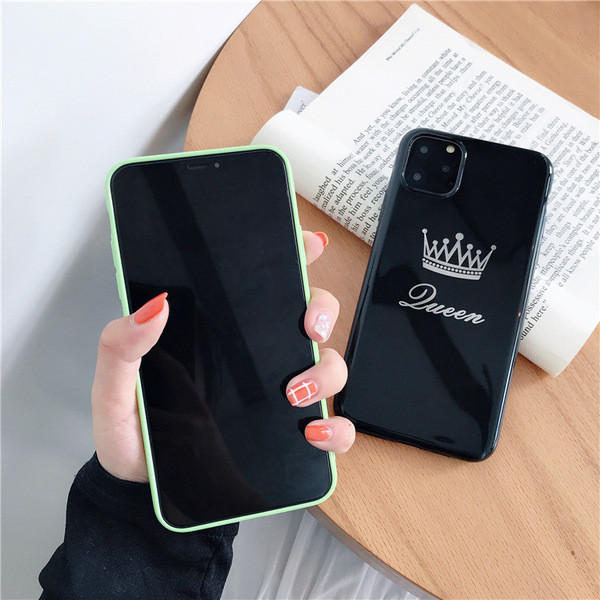 Husa pentru Iphone 11 Pro Max cu inscriptia Queen si King in negru si verde - potrivita pentru cupluri