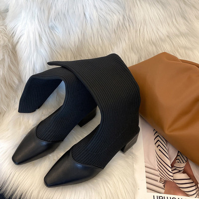 Elegáns női csizma hegyes modell textil típusú zokniból bézs és fekete színben