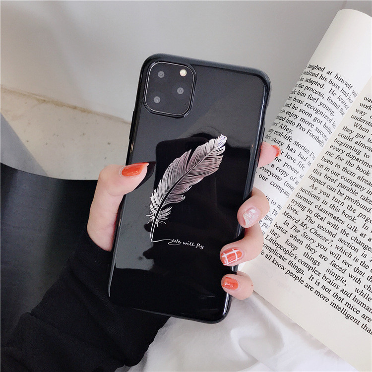 Husa din silicon cu pene in negru si verde pentru Iphone 11 Pro Max