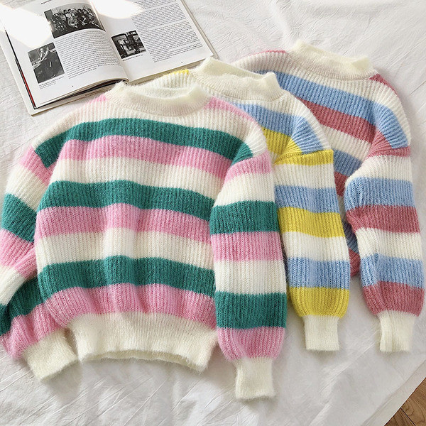 Csíkos női pulóver széles modell három színben