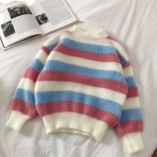 Csíkos női pulóver széles modell három színben