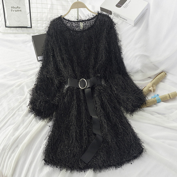 Női ruha rojtokkal és derékövvel több színben