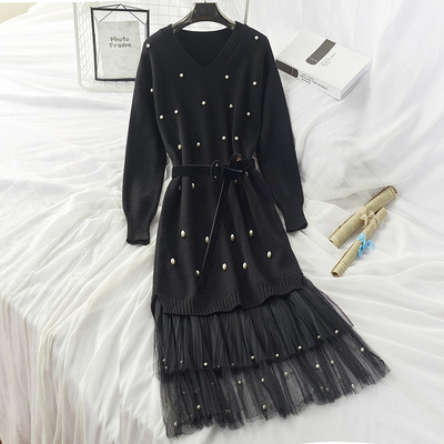 Spitz dekoltázsú és hosszú ujjú női ruha tüll elemmel több színben