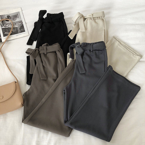 Női nadrág négy színben, magas derékkal és övvel