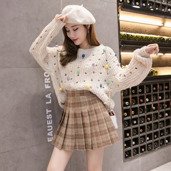 Hajtogatott női szoknya magas derékkal, szürke, barna és bézs színben