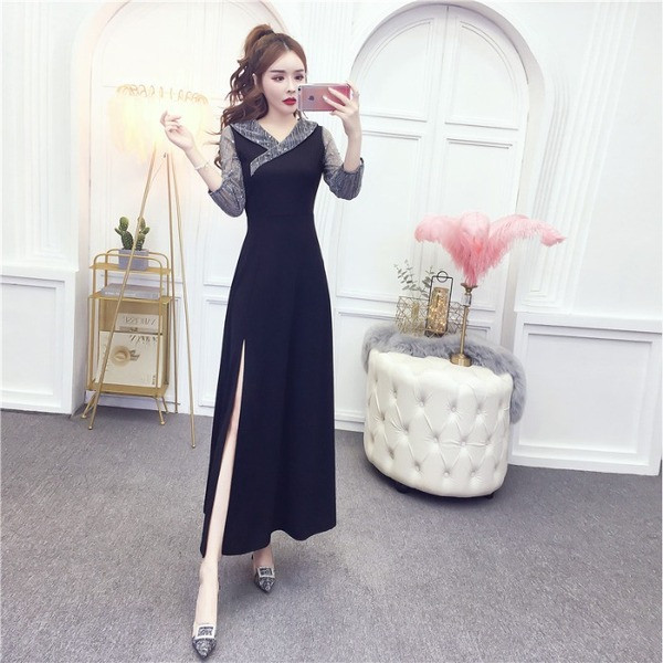 Elegáns női ruha tüll ujjakkal és spitz nyakkivágással több színben